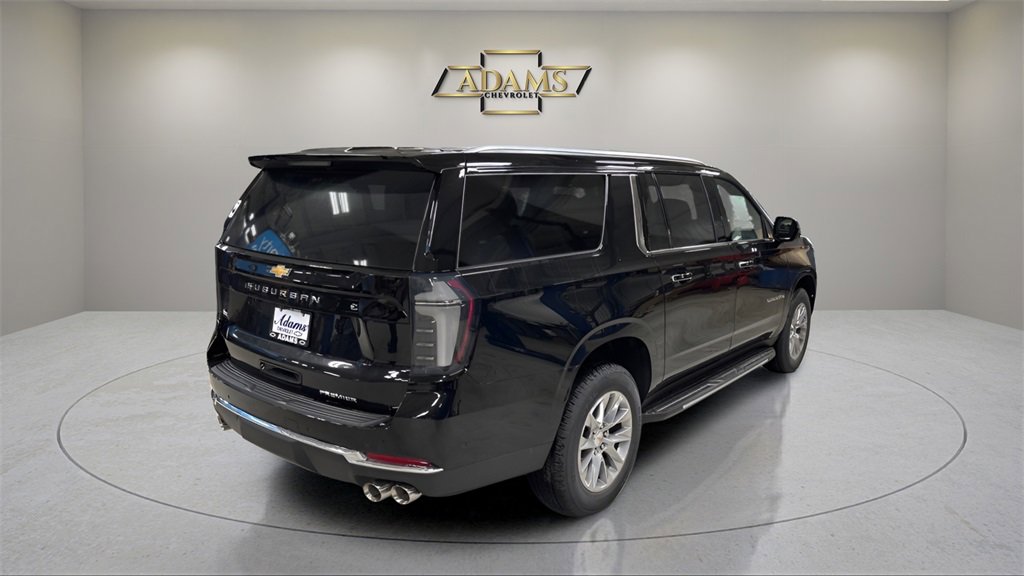 2026 Chevrolet Suburban Premier photo 3