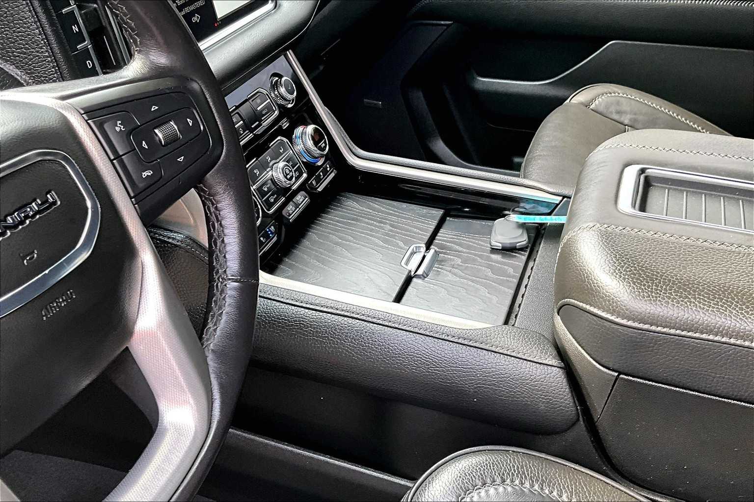 2022 Gmc Yukon Denali photo 18