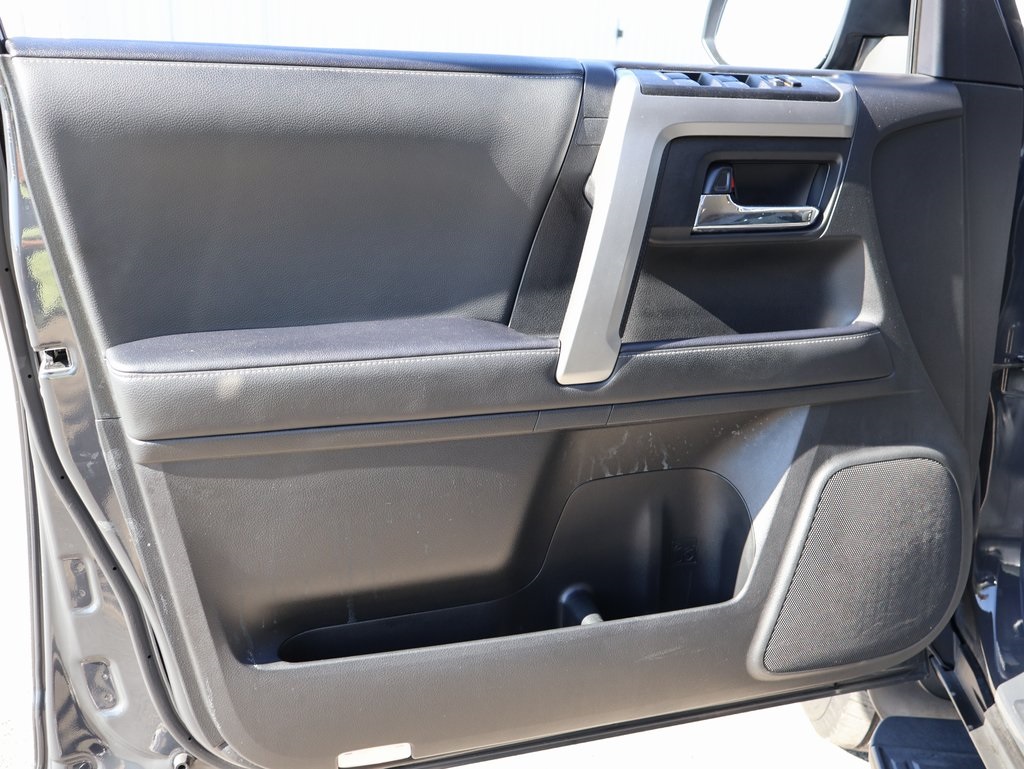 2024 Toyota 4Runner SR5 photo 19