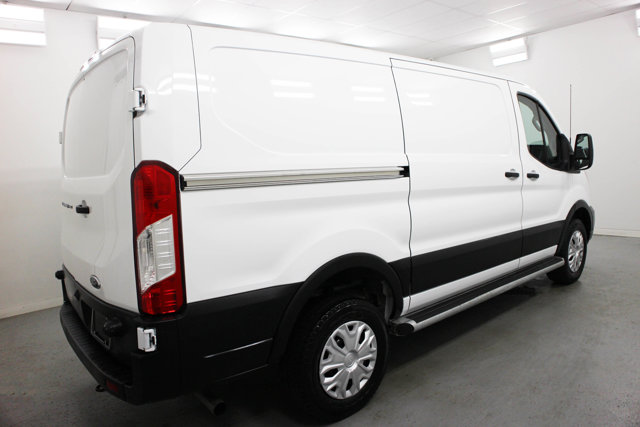 2024 Ford Transit Cargo Van photo 4