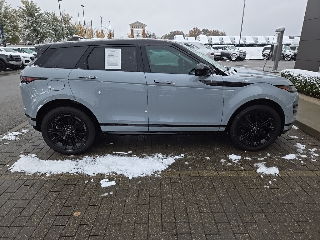 2024 Land Rover Range Rover Evoque Dynamic SE photo 4