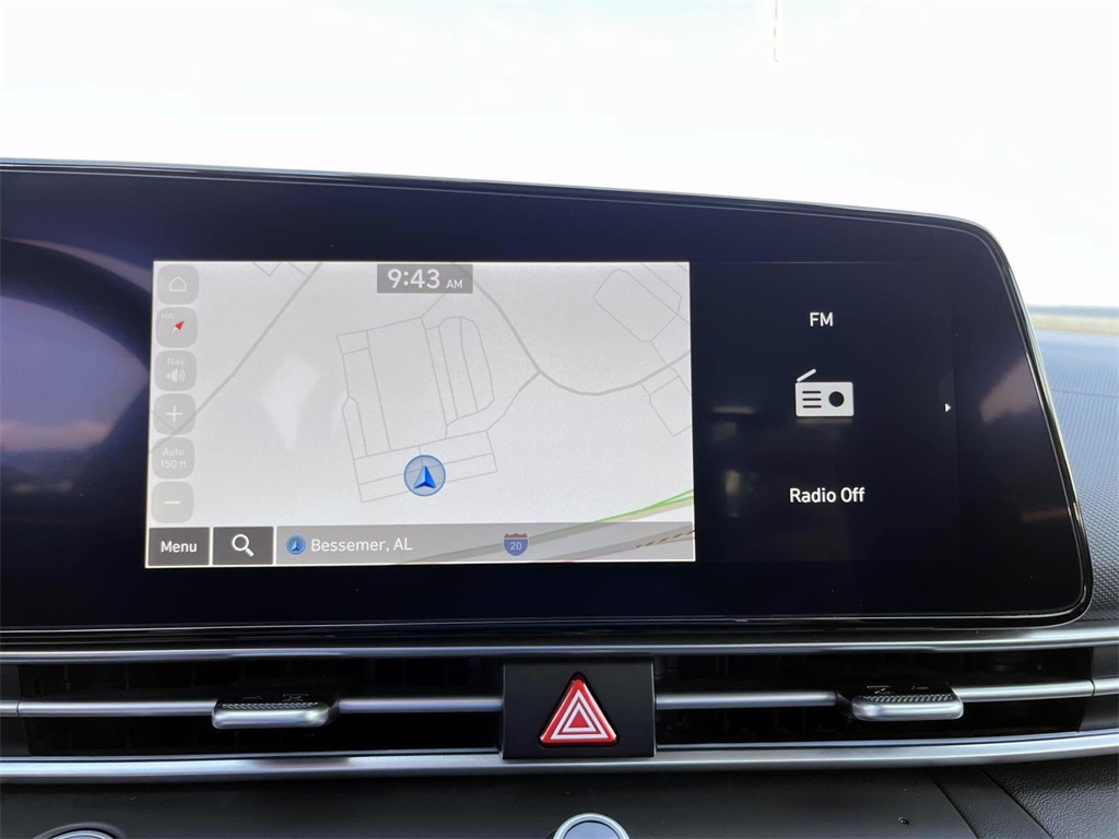 2024 Hyundai Elantra SEL photo 16