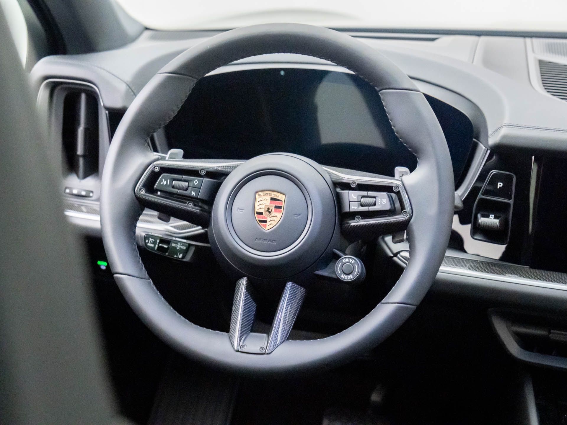 2025 Porsche Cayenne E-Hybrid Coupe photo 10