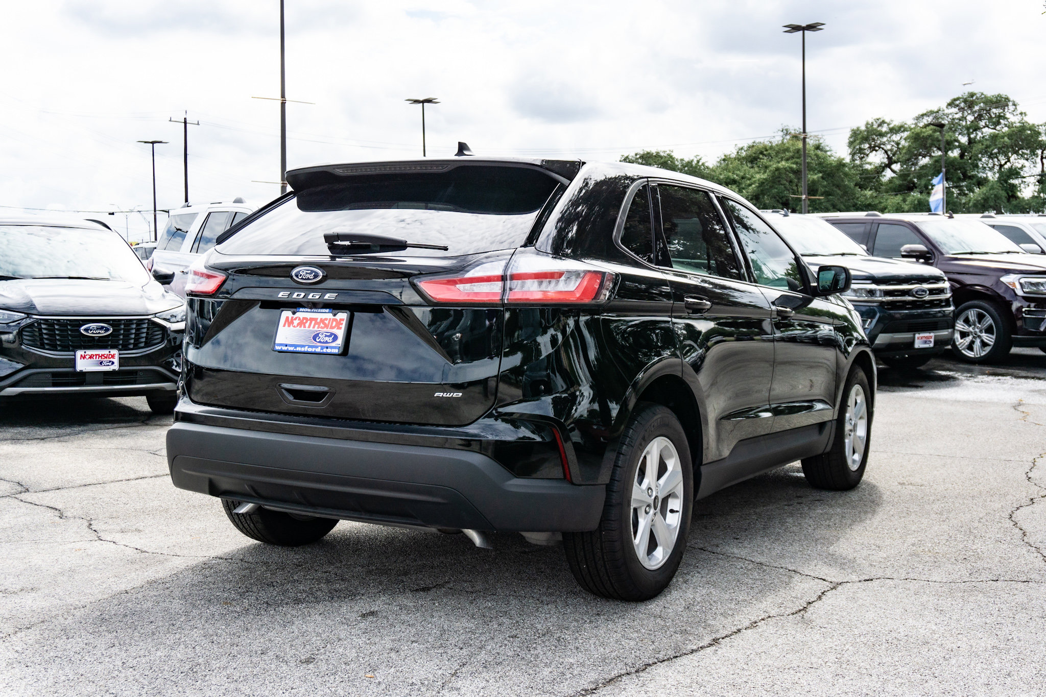 2024 Ford Edge SE photo 5