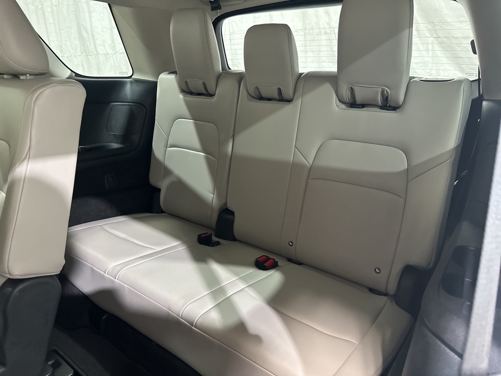 2023 Nissan Pathfinder SL photo 19