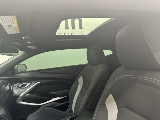 2017 Chevrolet Camaro 1SS photo 16