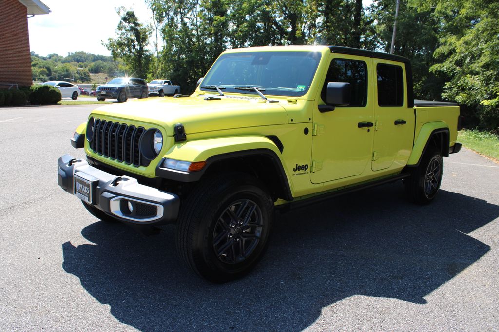 2024 Jeep Gladiator Sport photo 5