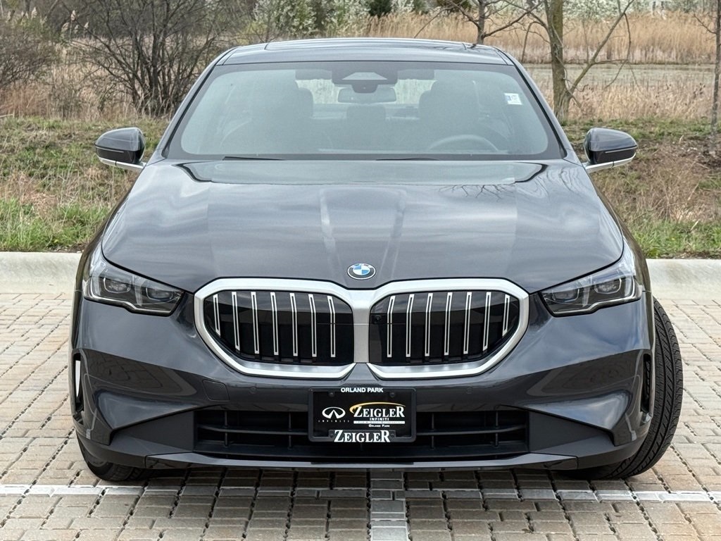 2024 Bmw 530i xDrive photo 2