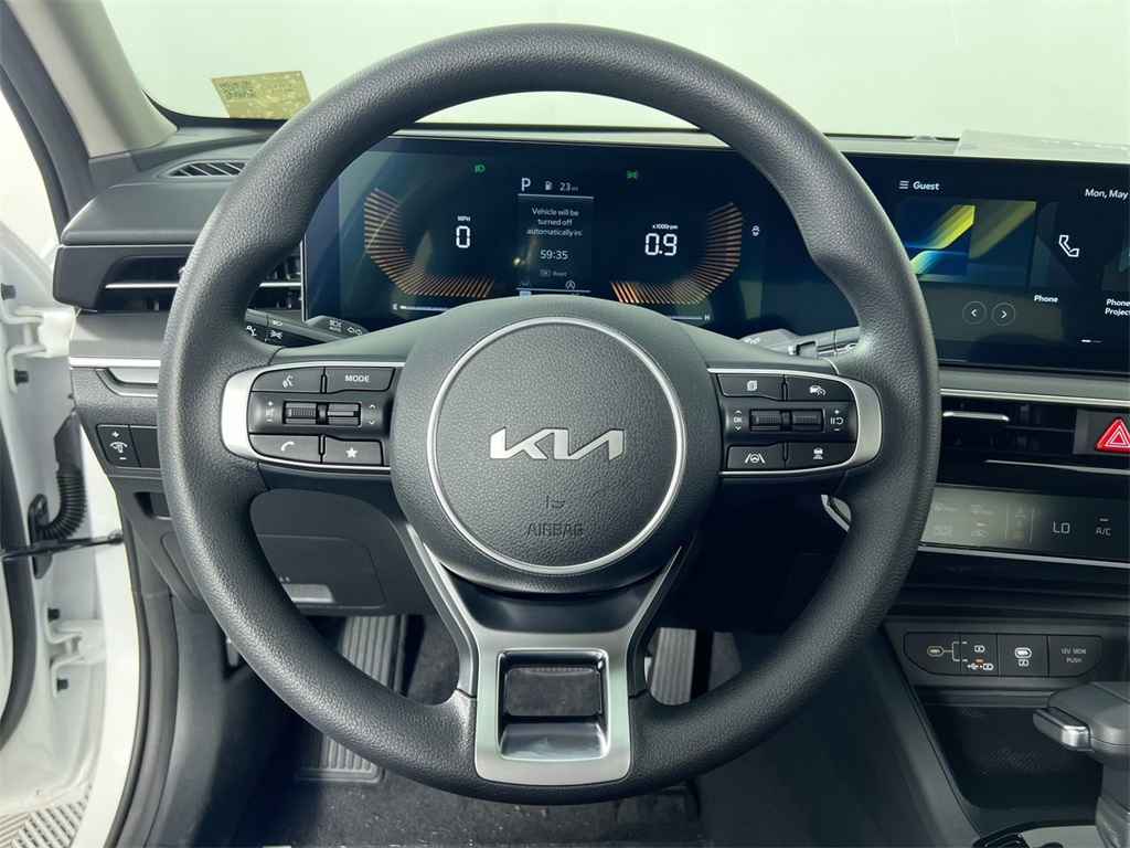 2025 Kia K5 LXS photo 14