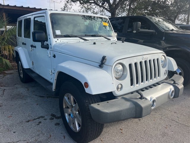 2017 Jeep Wrangler Unlimited Sahara photo 3