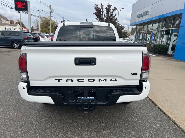 2022 Toyota Tacoma SR photo 4