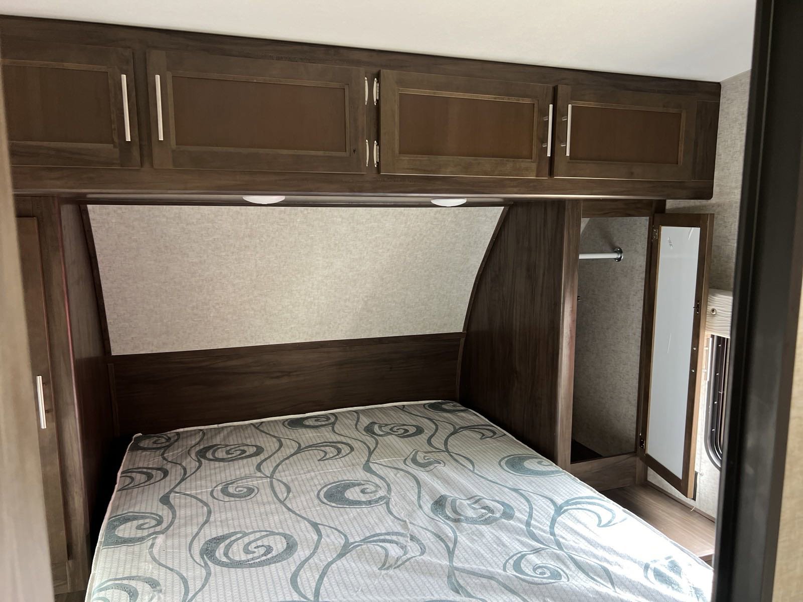 Used 2019  Forest River  image 24