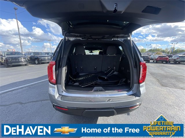 2022 Gmc Yukon SLE photo 4