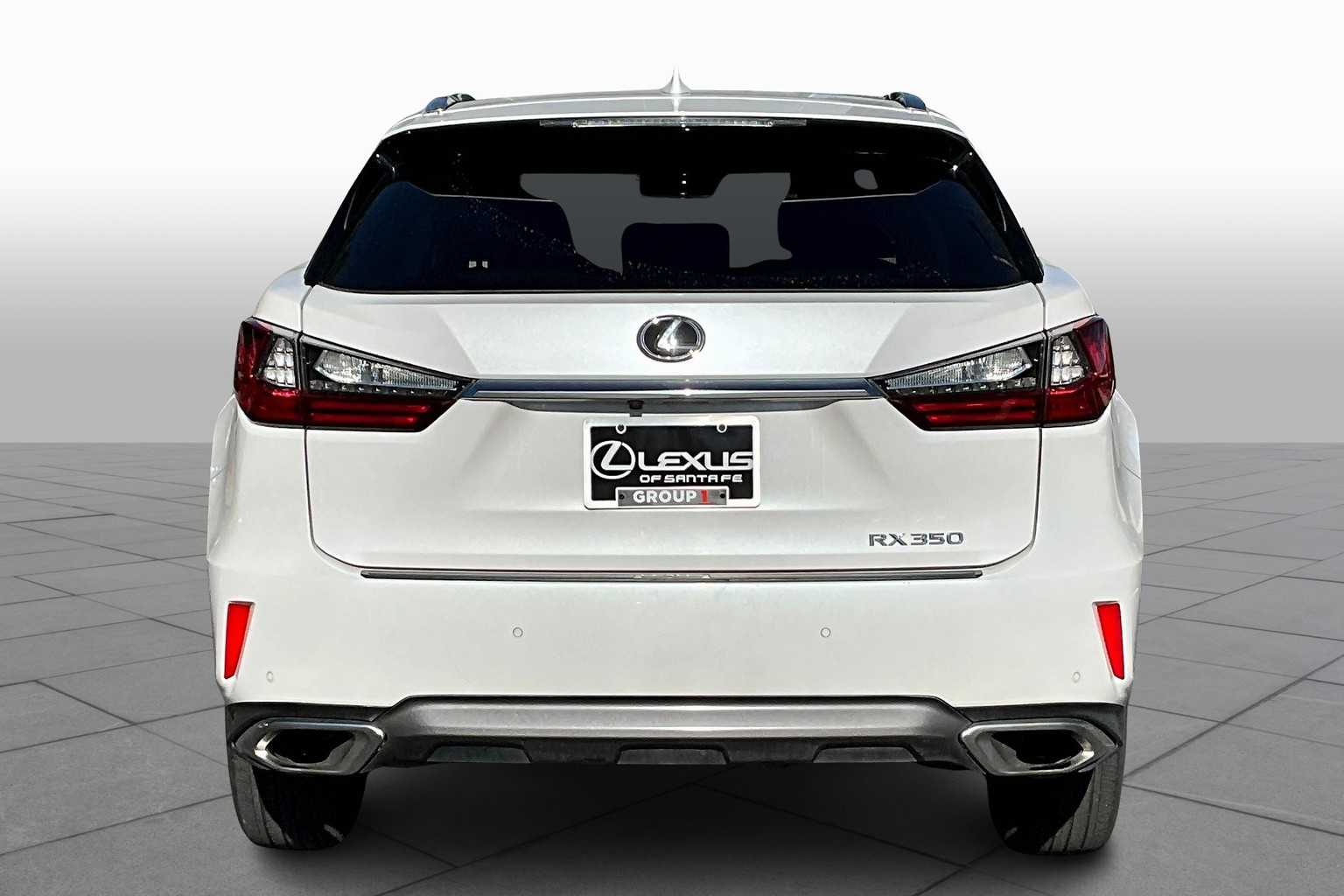 2017 Lexus RX photo 4