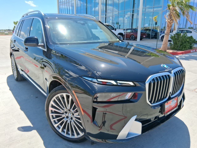 2026 BMW X7 40i's photo