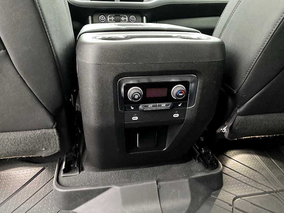 2022 Chevrolet Tahoe LT photo 20