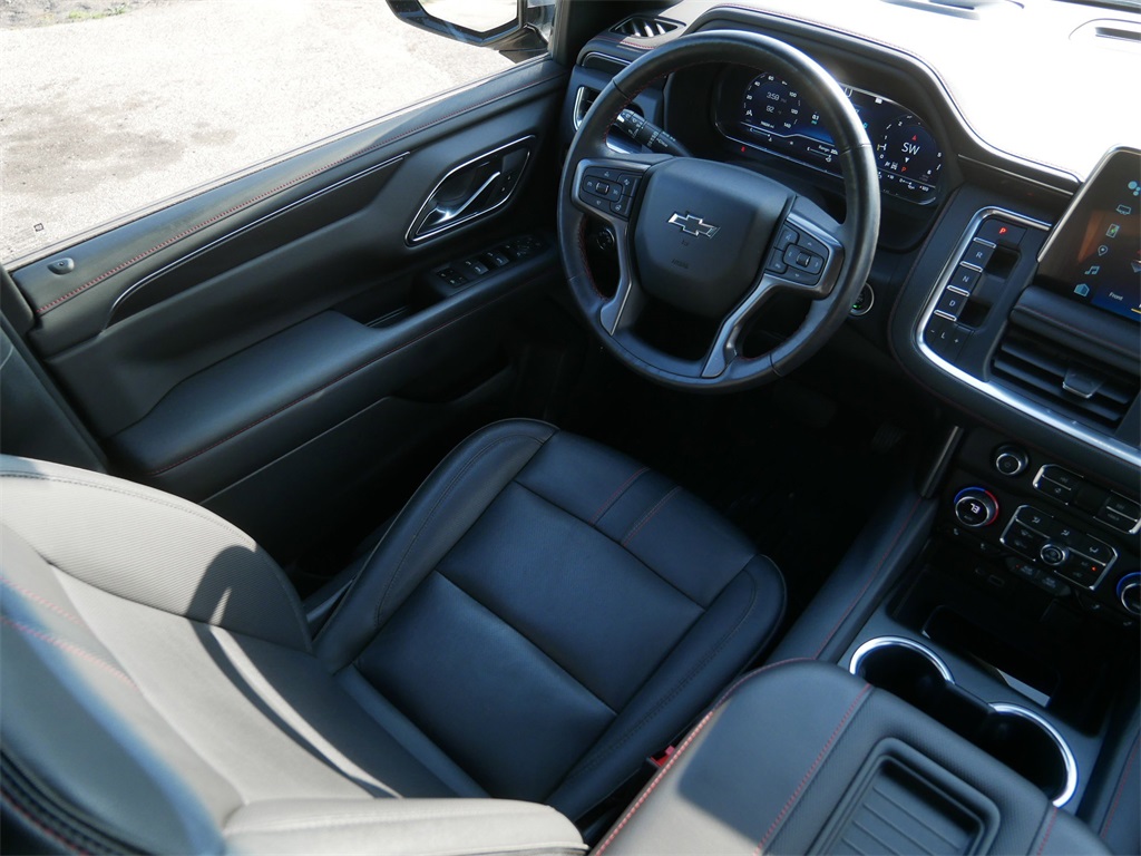 2022 Chevrolet Tahoe RST photo 14