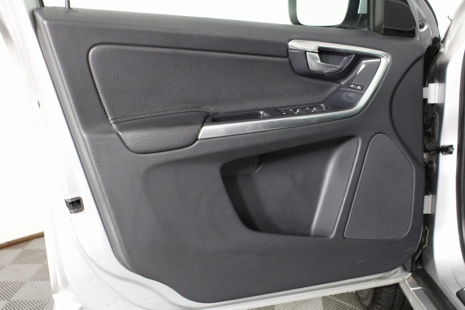2014 Volvo XC60 T6 photo 7