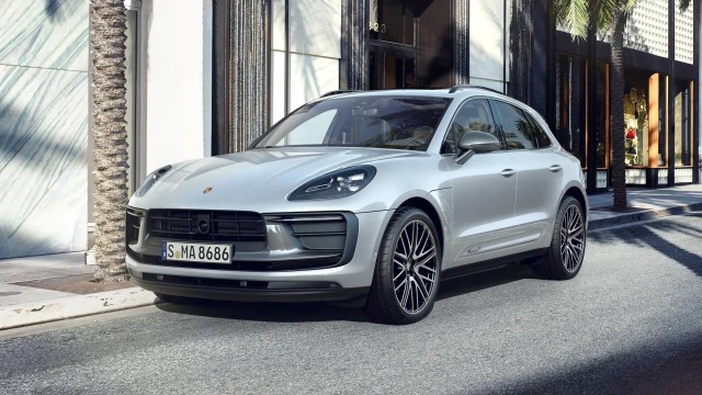 2025 Porsche Macan