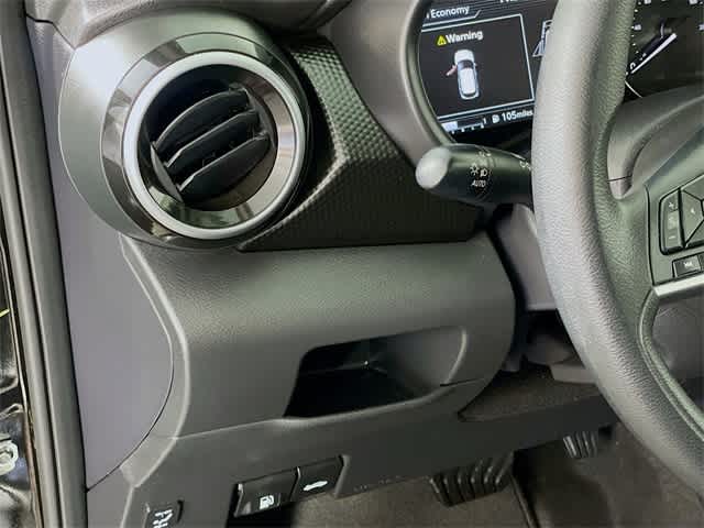2024 Nissan Kicks SV photo 11