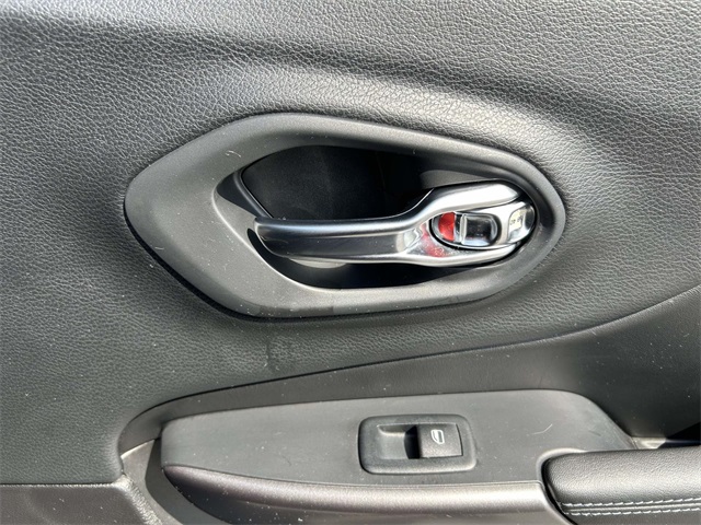 2019 Jeep Cherokee Latitude photo 11