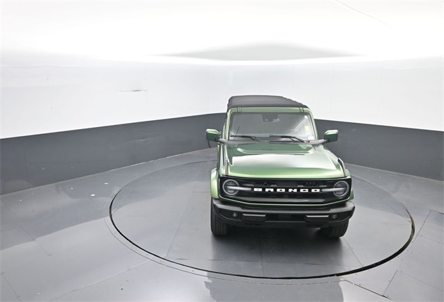 2022 Ford Bronco Outer Banks photo 13