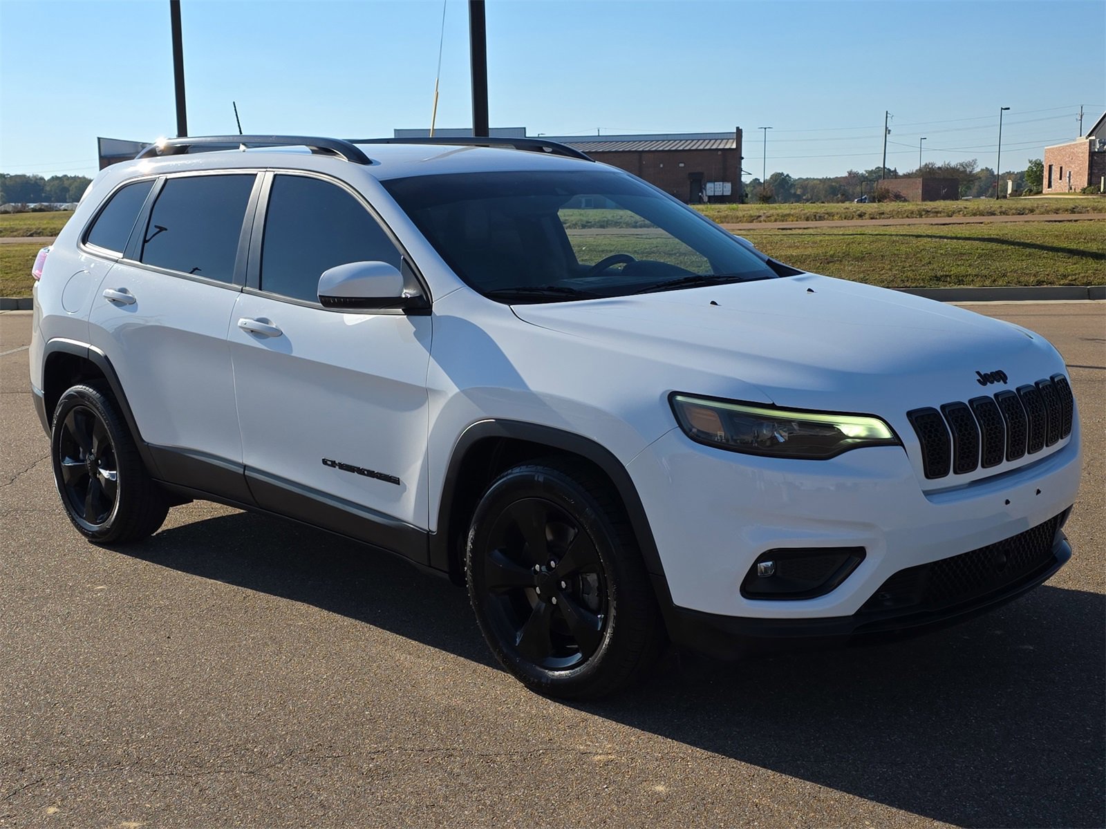 Used 2021 Jeep Cherokee Altitude with VIN 1C4PJLLB7MD169019 for sale in Madison, MS