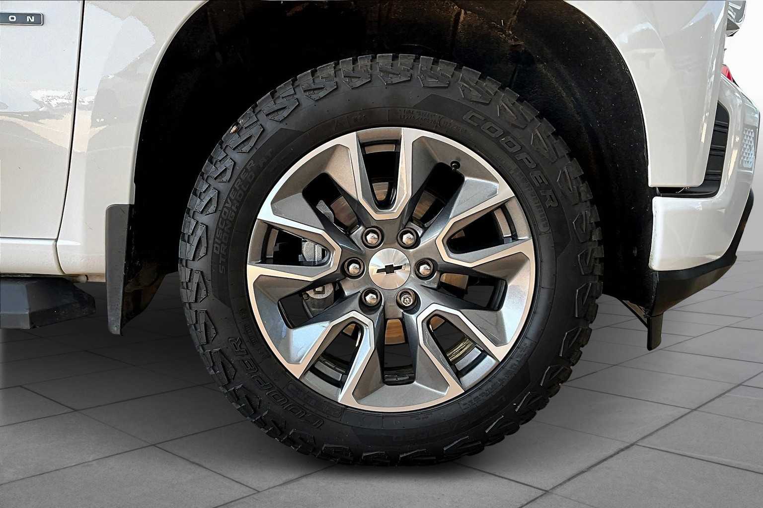 2022 Chevrolet Silverado 1500 RST photo 9