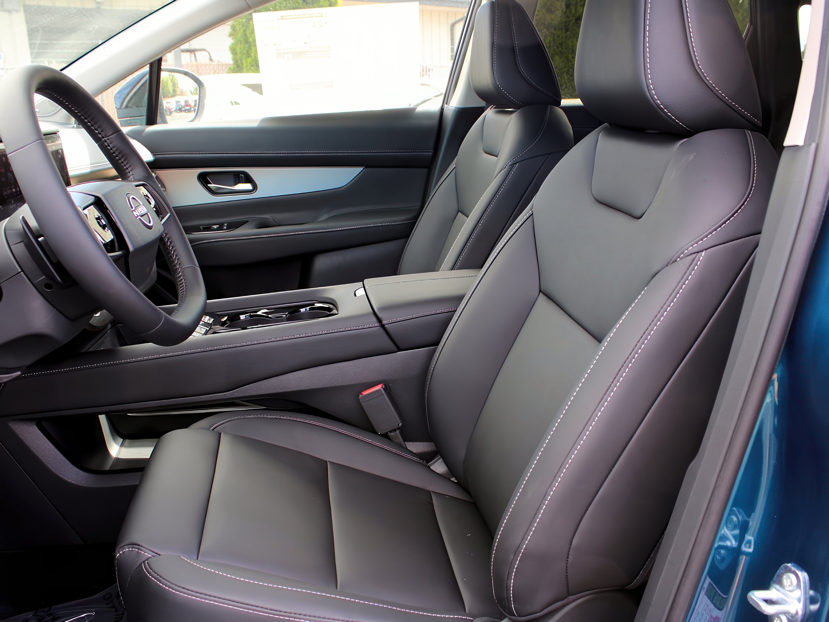 2025 Nissan Murano SL photo 10