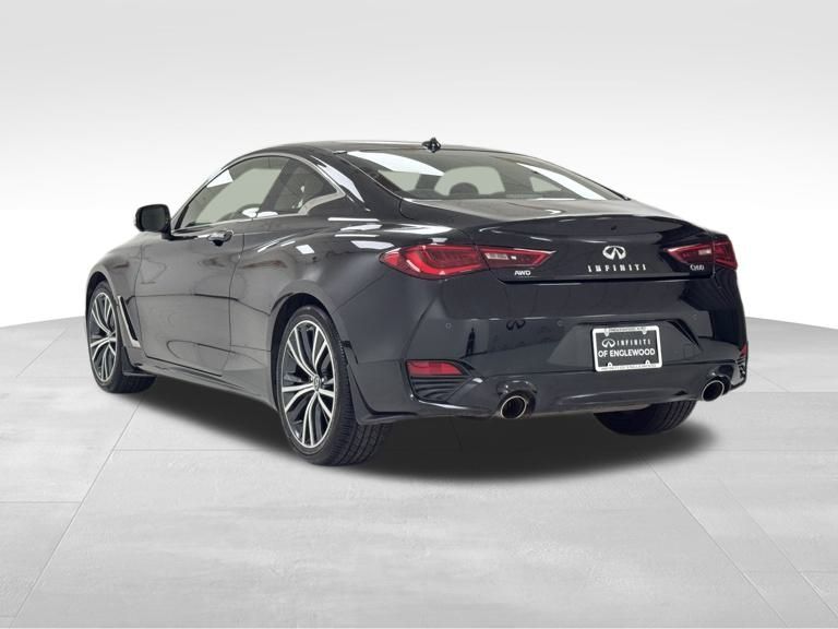 2022 Infiniti Q60 Luxe photo 4
