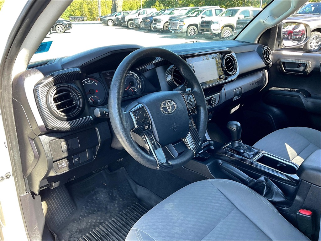 2020 Toyota Tacoma SR photo 8