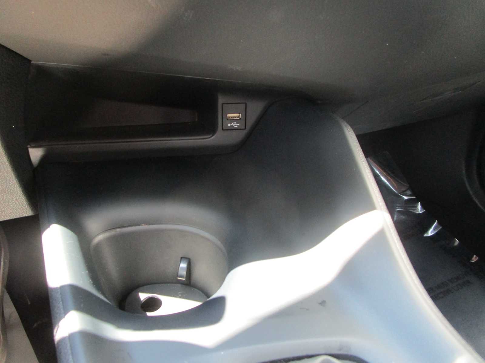 2021 Toyota C-HR LE photo 17