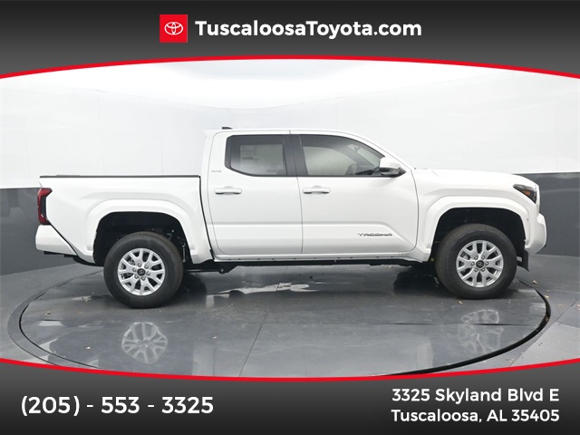 2025 Toyota Tacoma SR5's photo