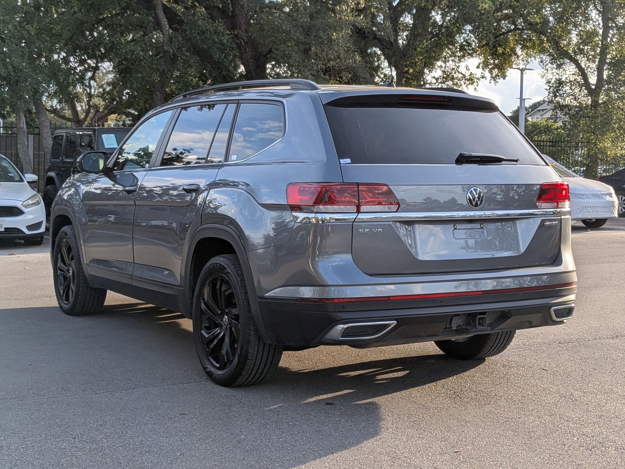 2023 Volkswagen Atlas V6 SE Technology photo 4