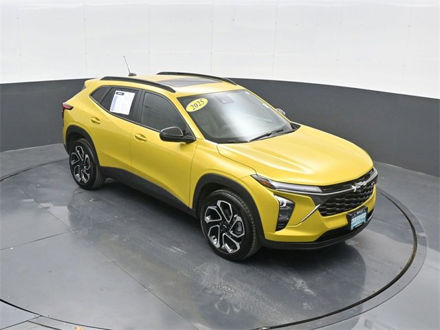 2025 Chevrolet Trax RS's photo