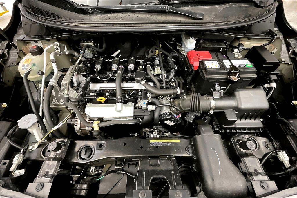 2021 Nissan Versa 1.6 SV photo 11