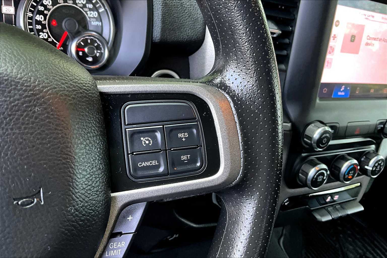 2022 Ram 2500 Tradesman photo 22