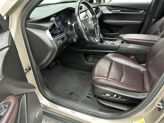 2022 Cadillac XT6 Premium Luxury photo 3