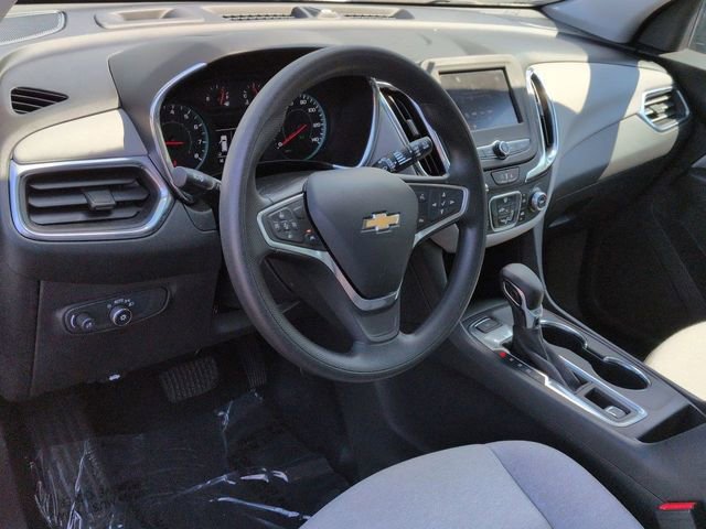 2023 Chevrolet Equinox LS photo 3
