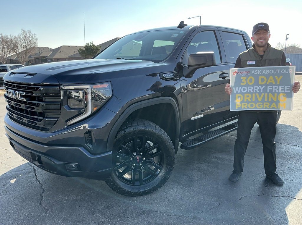 2022 GMC Sierra 1500 Elevation's photo