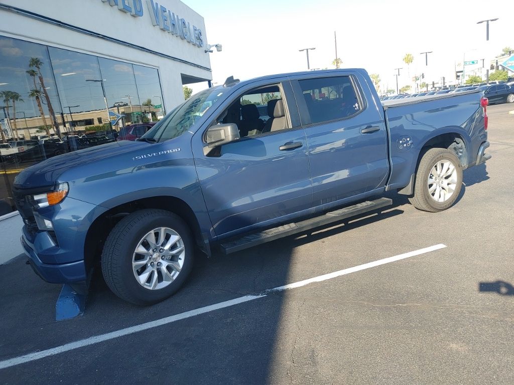 2024 Chevrolet Silverado 1500 Custom photo 11
