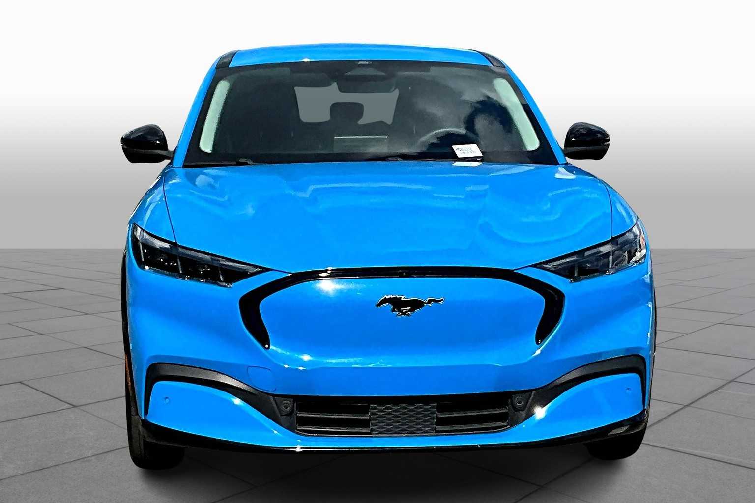 2024 Ford Mustang Mach-E Premium photo 3