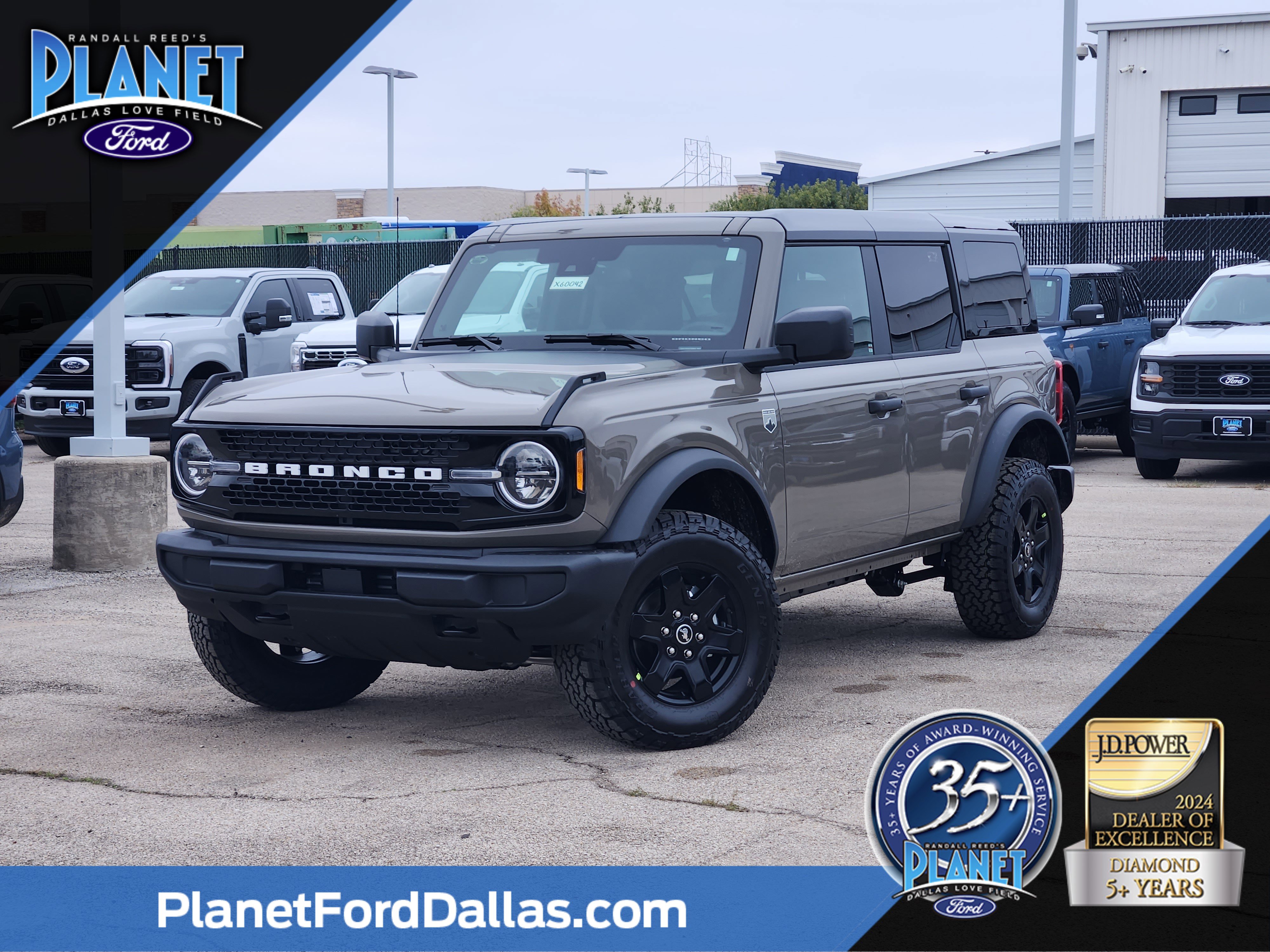 2025 Ford Bronco 4-Door Big Bend's photo