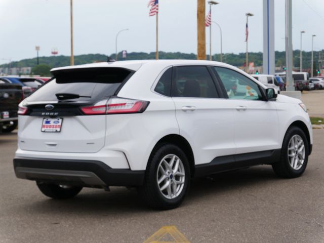 2022 Ford Edge SEL photo 16