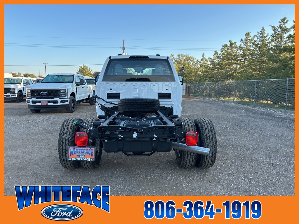 2026 Ford F-350 photo 4