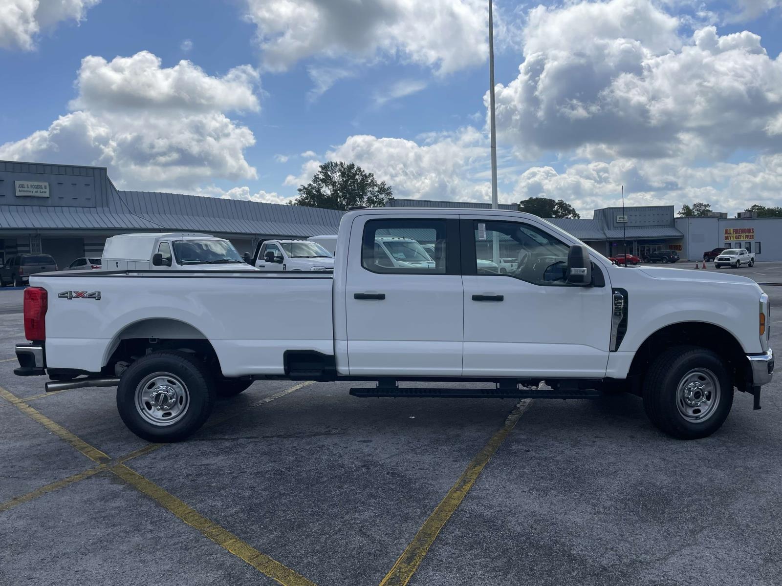2025 Ford F-250 XL photo 2