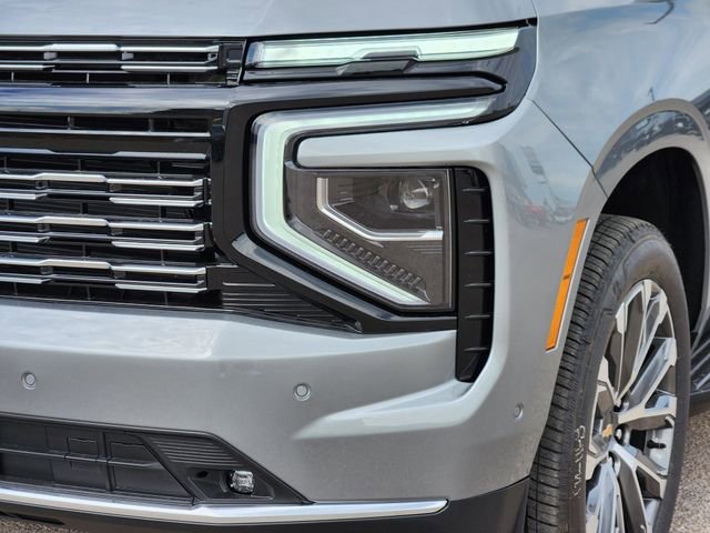 2026 Chevrolet Suburban High Country photo 6
