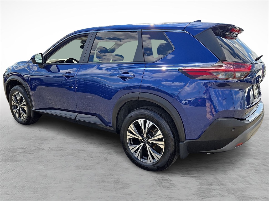 2023 Nissan Rogue SV photo 7