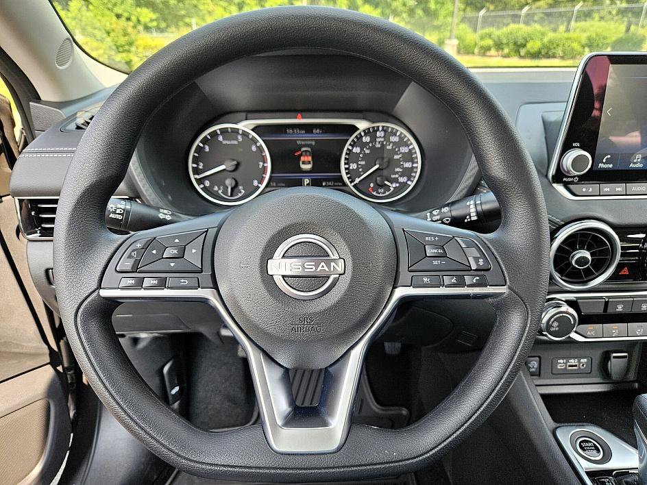 2025 Nissan Sentra SV photo 23