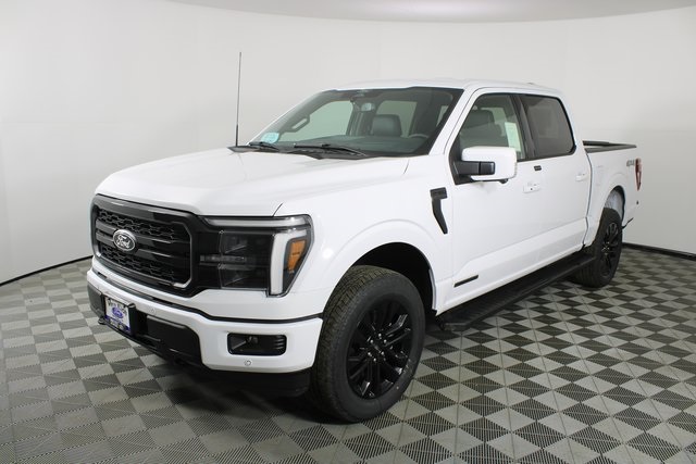 2025 Ford F-150 Lariat photo 3